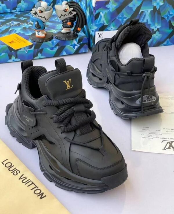 Louise Vuitton sneakers (LVS 200) BLACK