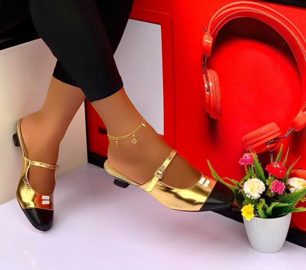 MIU MIU SLIPPERS (MMS 250)